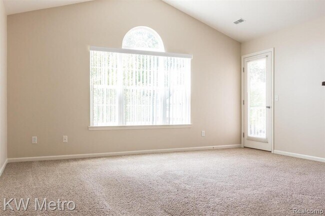 Building Photo - 49144 W Woods Dr