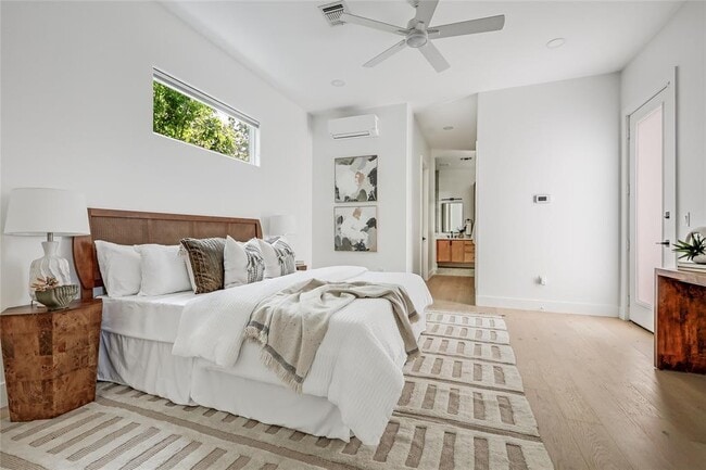 Building Photo - 1809 Pasadena Dr