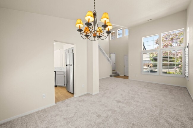 Building Photo - 3916 Promenade Way