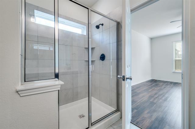 Building Photo - 916 Waggoner Dr