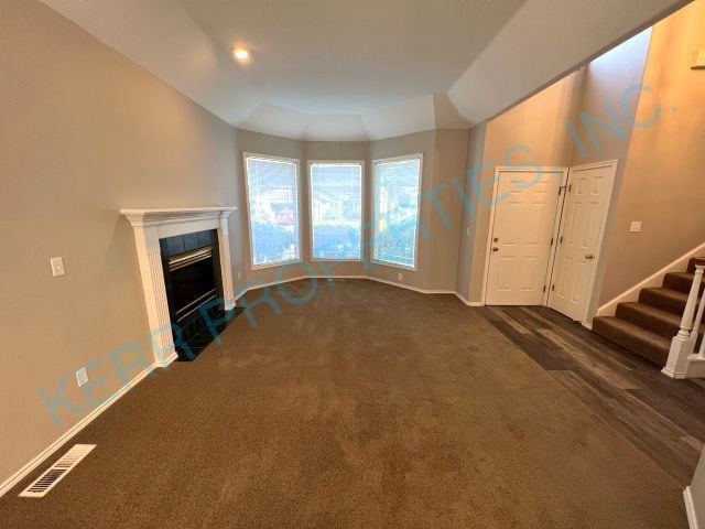 Building Photo - 14824 SE Sieben Creek Dr