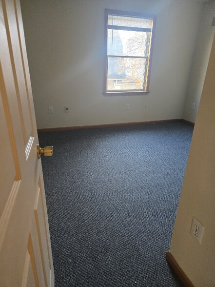 Building Photo - 409 S Pugh St