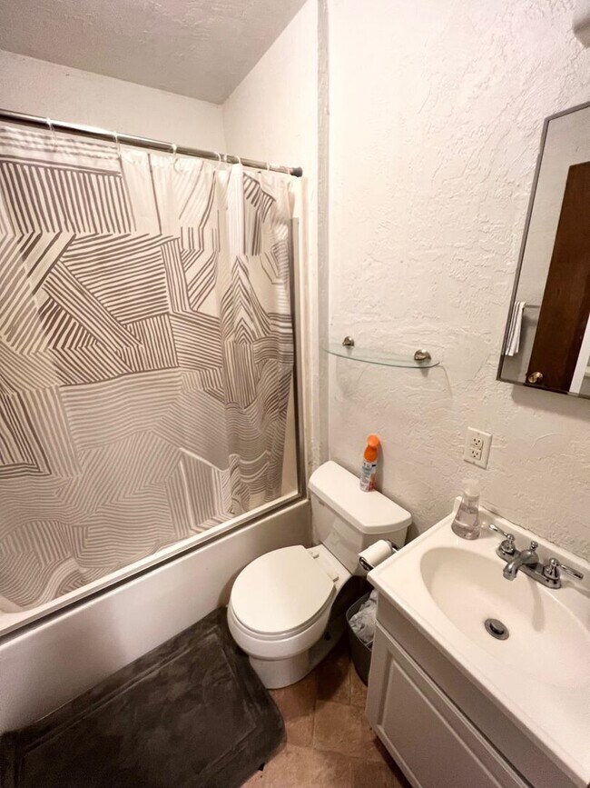 Building Photo - 79 S 16th St