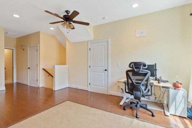 Building Photo - Gorgeous Wake Forest Home!