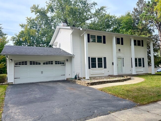 Building Photo - 2720 Kincaid Dr