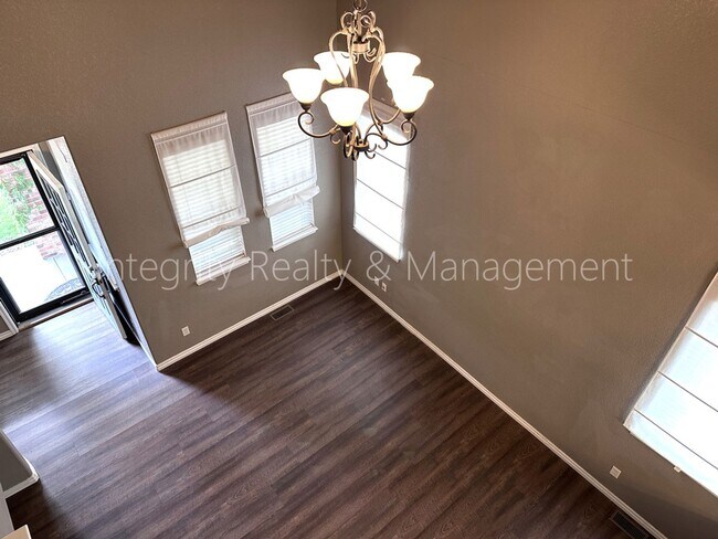 Building Photo - 10644 Wildhurst Cir