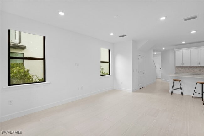 Building Photo - 4286 Sonoma Oaks Dr