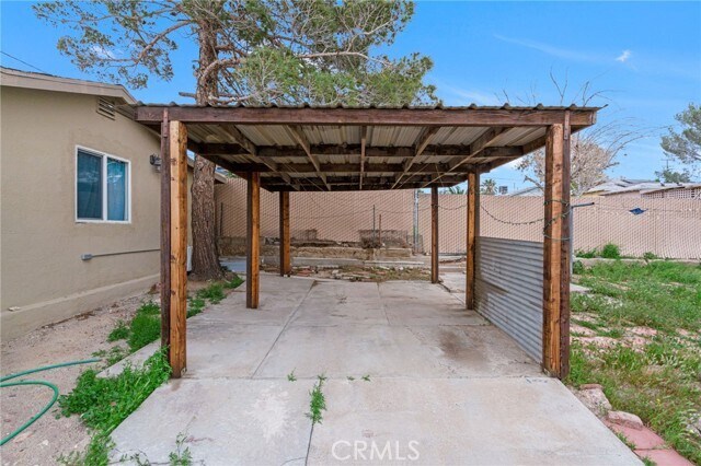 Building Photo - 641 Nancy St