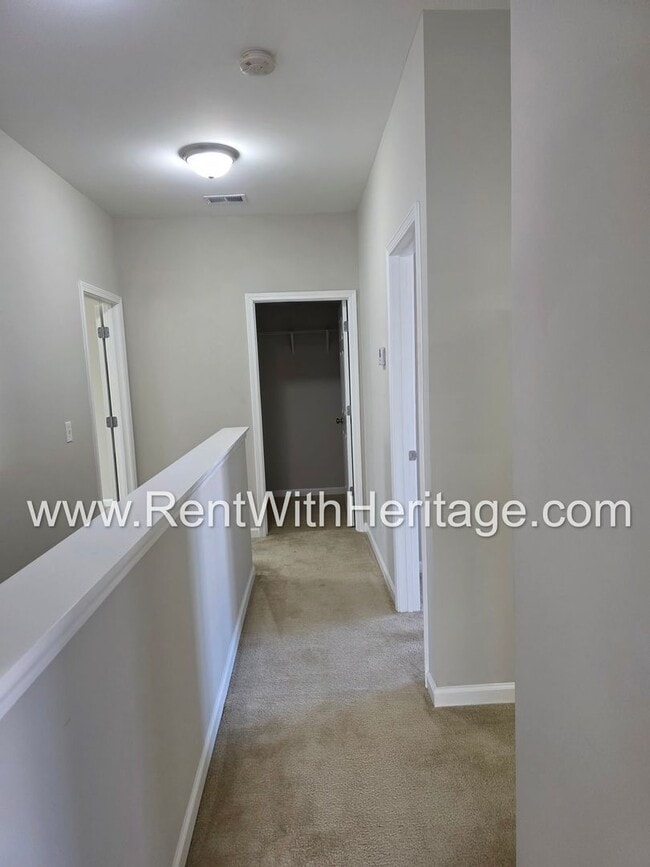 Building Photo - Stunning New 4bd/ 2.5ba / Immaculate / Attention to Detail/ Great Location