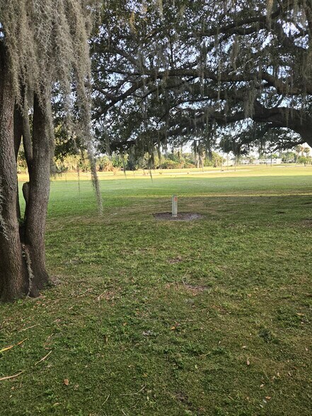 Building Photo - 2135 Golfside Village Dr