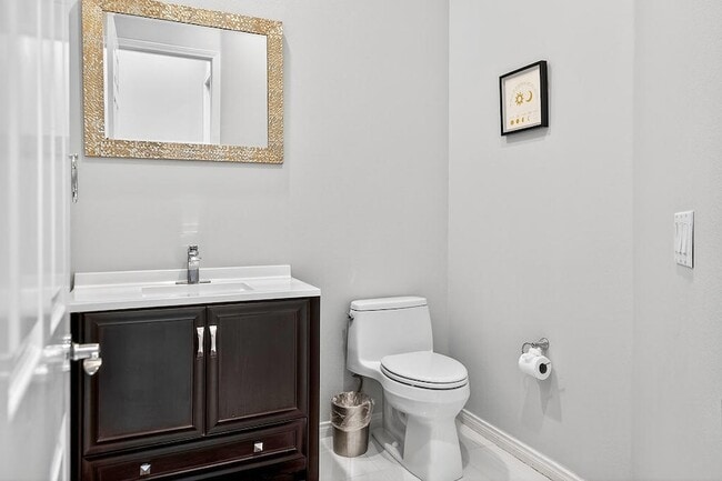 Building Photo - 5 Curie Ct