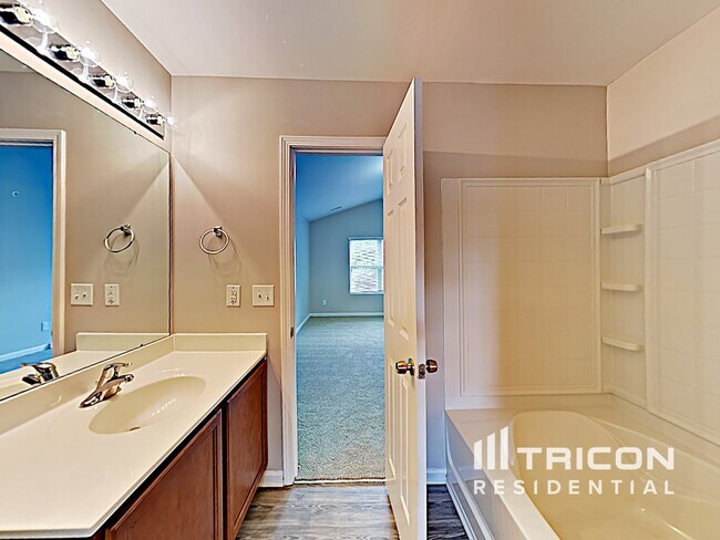 Building Photo - 4932 Magnasco Ln