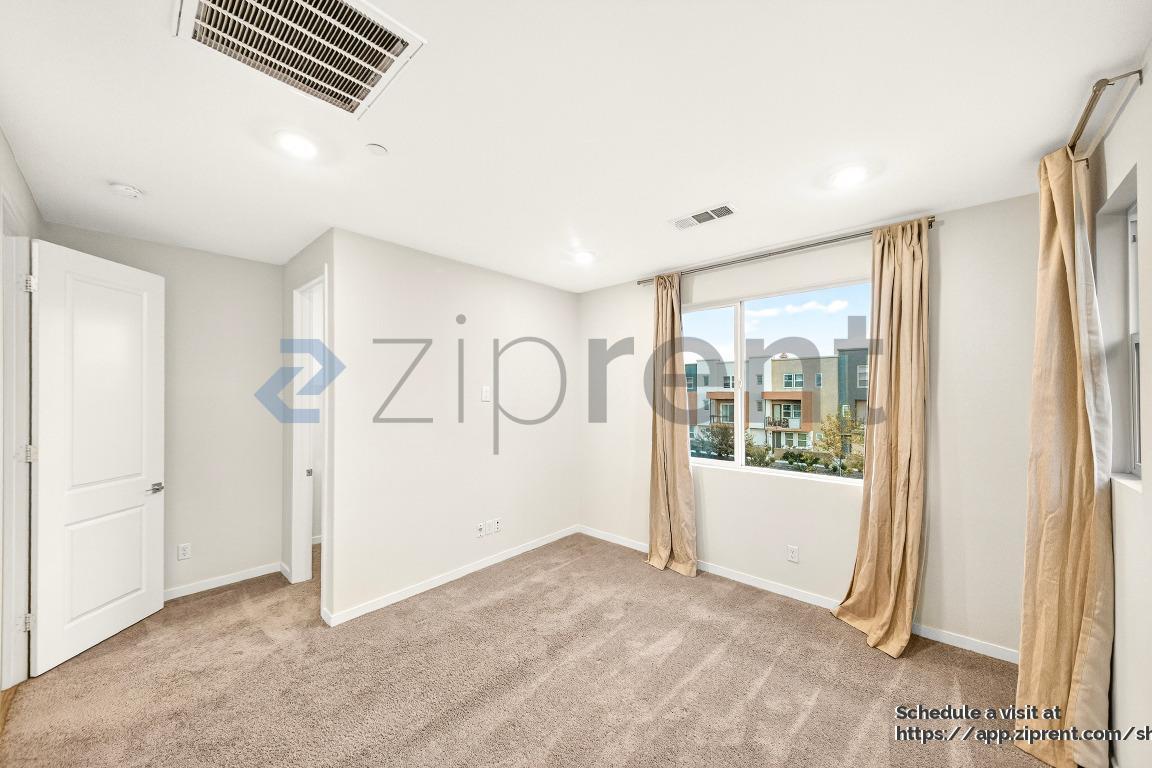 Building Photo - 27578 Manzanita Wy