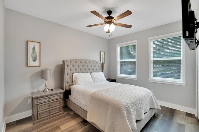 Building Photo - 3002 E 38th Ave