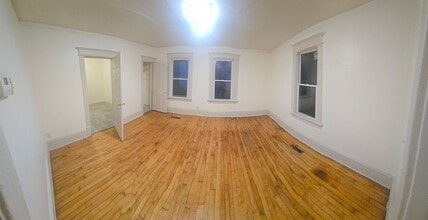 Building Photo - Charming 2-Bedroom in the Heart of the Lower East Side