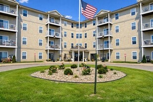 Building Photo - ST. CLAIR LANDINGS