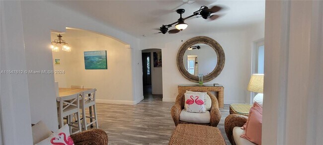 Building Photo - 2231 SW 17th Ter