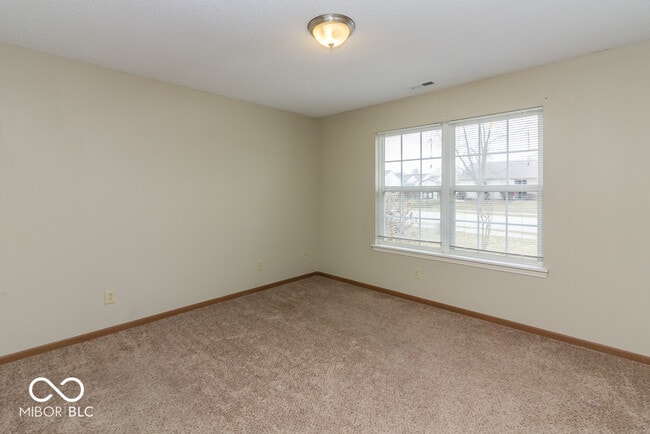 Building Photo - 5810 Rolling Bluff Ln