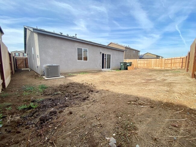 Building Photo - Beautiful 1 story home near UC Merced, hospital, shopping & schools for Rent!