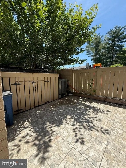 Building Photo - 18118 Kilrush Ct