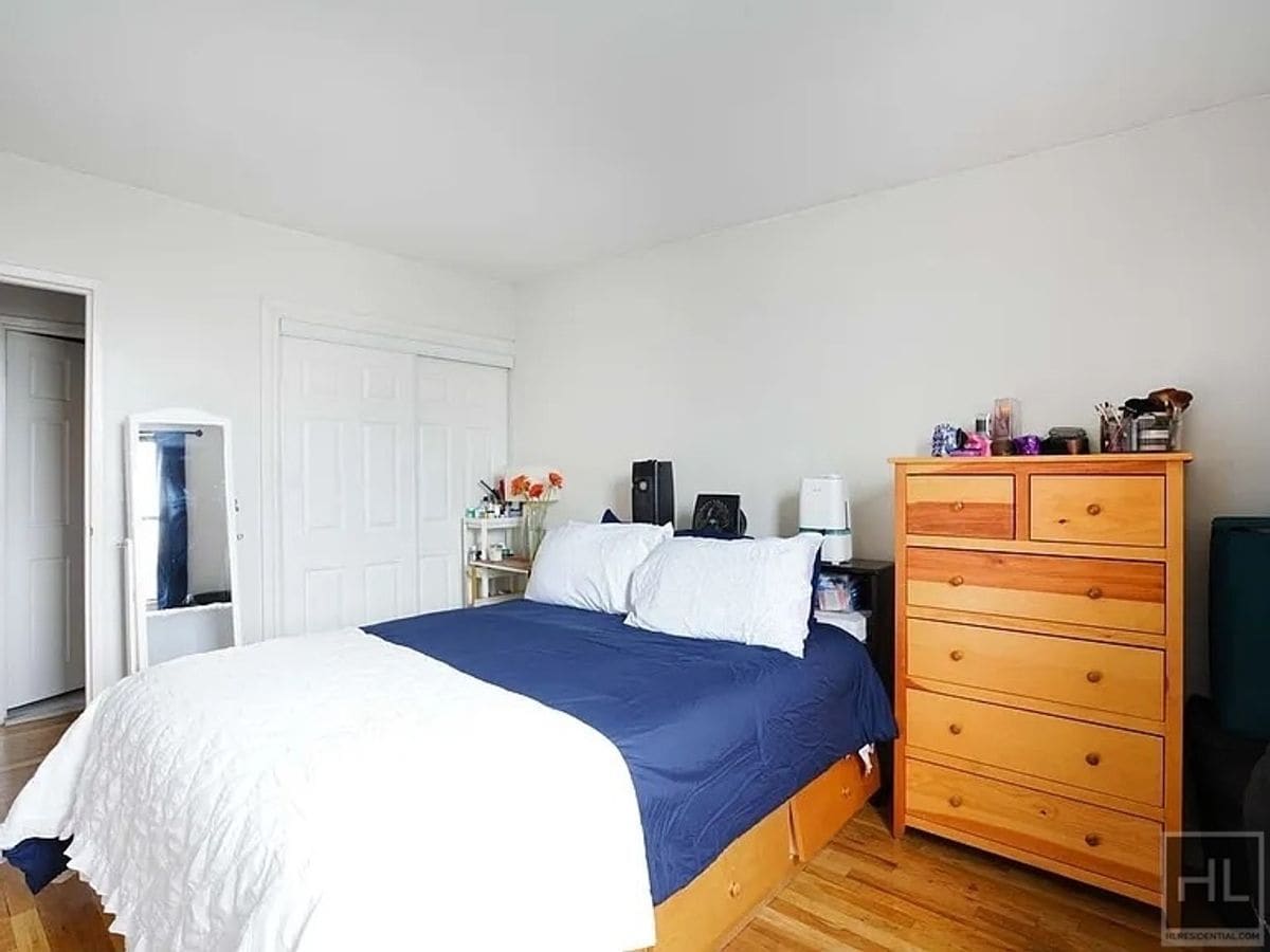 Building Photo - VERONICA PLACE