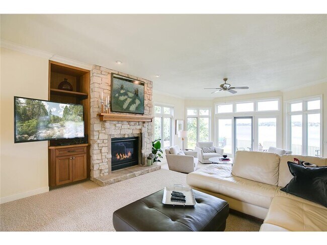 Building Photo - 26170 Birch Bluff Rd