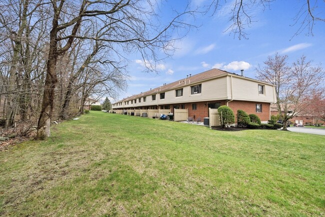 Building Photo - 68 Sterling Ln