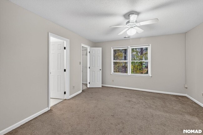 Building Photo - 4131 Kaplan Dr