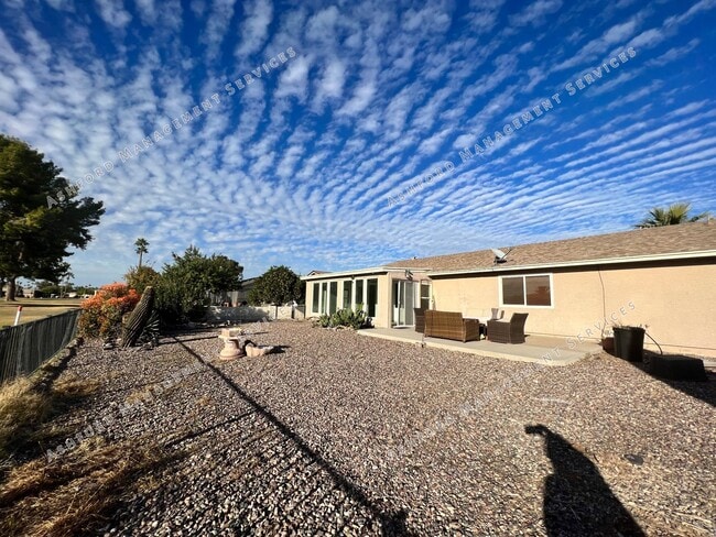 Building Photo - GOLF COURSE HOME W AMENITIES GALORE IN FOUNTAIN OF THE SUN 55+ COMMUNITY & COUNTRY CLUB