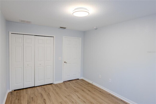 Building Photo - 8208 Downpatrick Ct