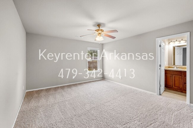 Building Photo - Gorgeous 4 bedroom home!