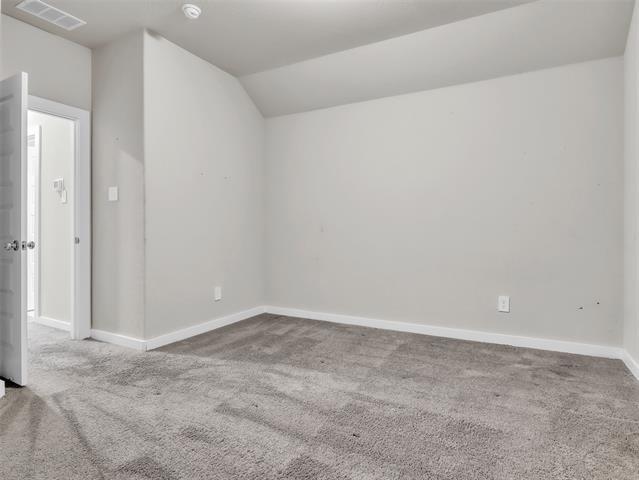 Building Photo - 2214 Spring Side Dr