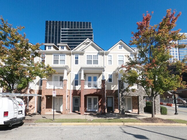 Building Photo - 213 16th St NW