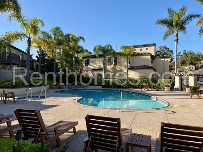 Building Photo - 6473 Terraza Portico