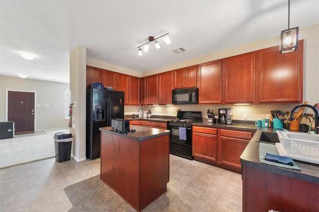 Building Photo - 16006 Arapaho Bend Ln