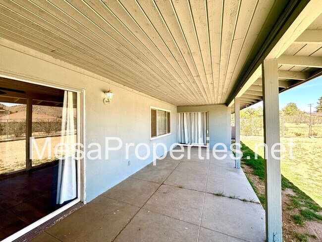 Building Photo - 15090 Acoma Rd