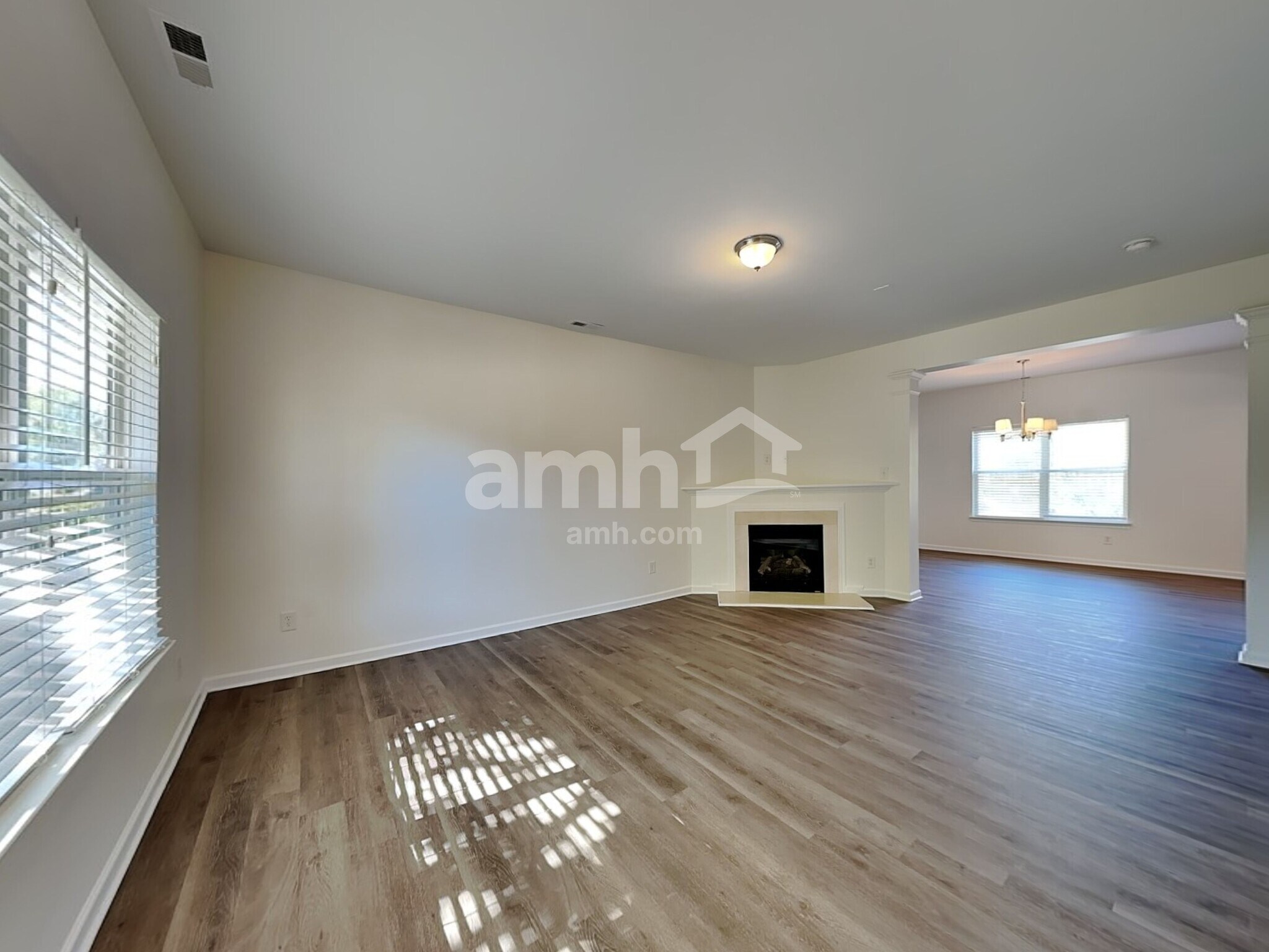 Building Photo - 2101 Trace Creek Dr