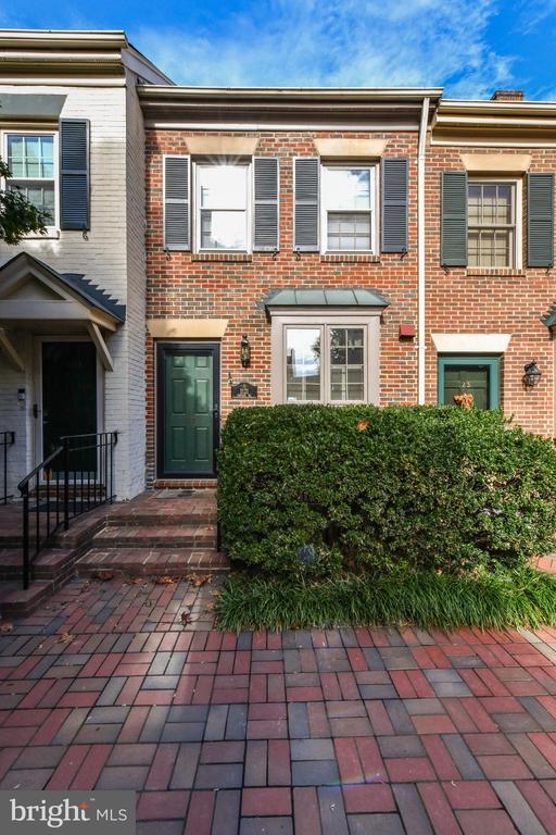 Building Photo - 1121 Portner Rd