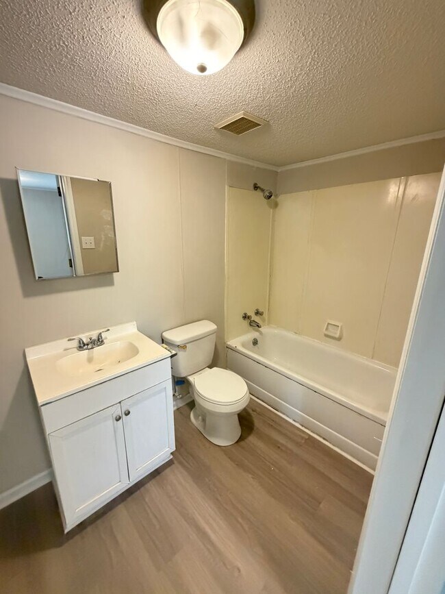 Building Photo - 2bd/1ba House off Hwy 3 near Downtown Kannapolis