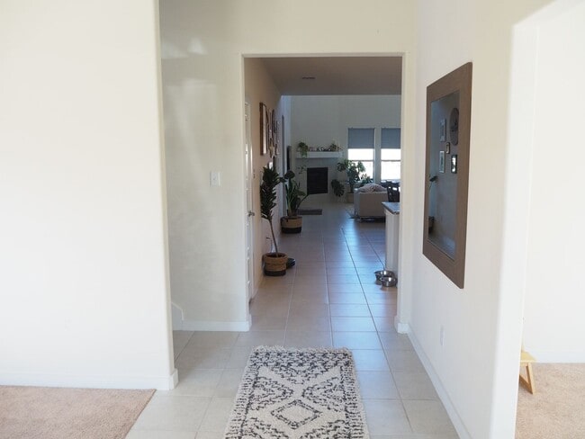 Building Photo - 4317 Swallow Dr