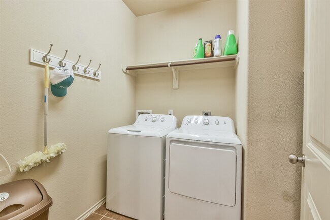 Building Photo - 18226 Chianti Ridge Dr