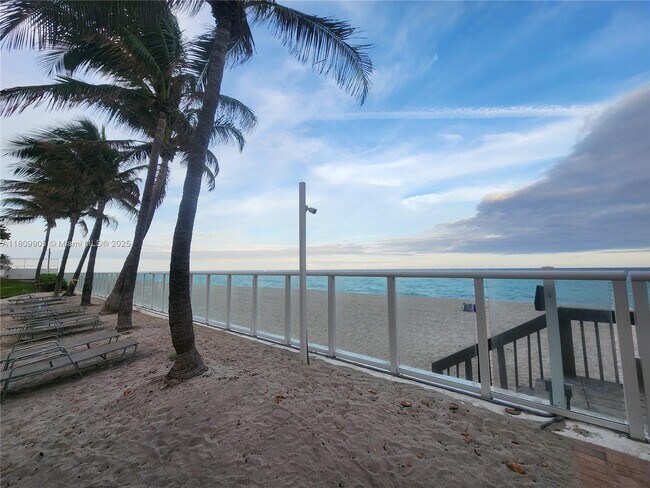 Building Photo - 3000 S Ocean Dr