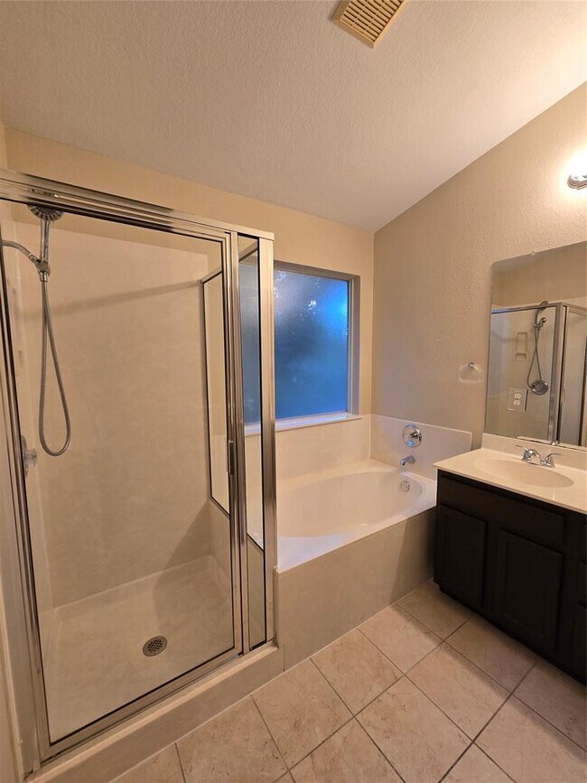 Building Photo - 8309 Dulac Dr