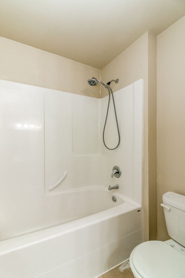 Building Photo - Beautiful Home in Highly Sought After Yelm...