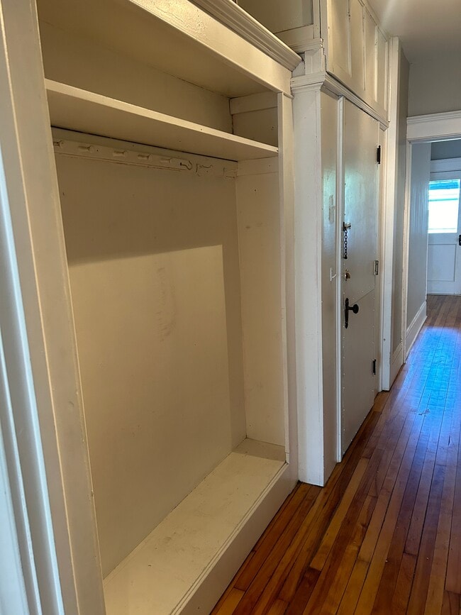 Floorplan - Raymond Flats