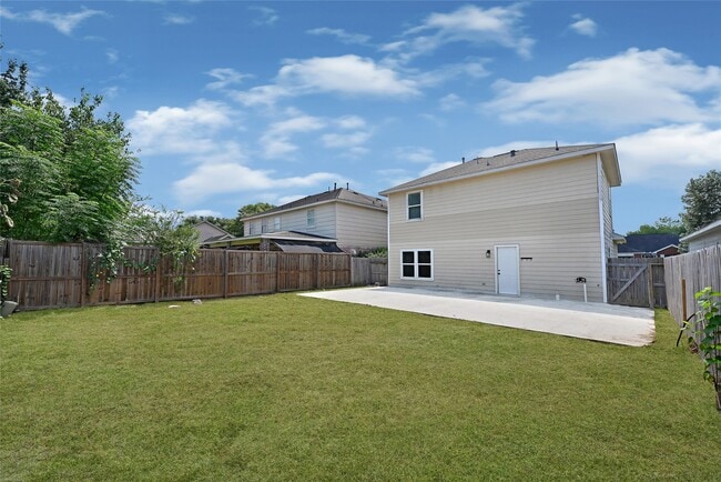 Building Photo - 19762 Swan Valley Dr