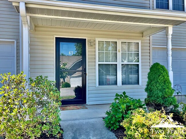 Building Photo - 3 BED/2.5 BATH TOWNHOME IN ARDEN