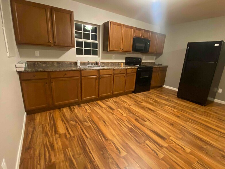 Building Photo - 1329 K St SW