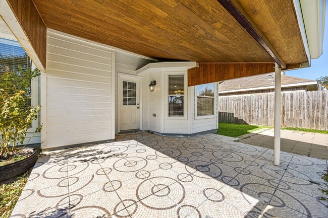 Building Photo - 1518 Bugle Run Dr