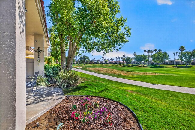 Building Photo - 55090 Shoal Creek